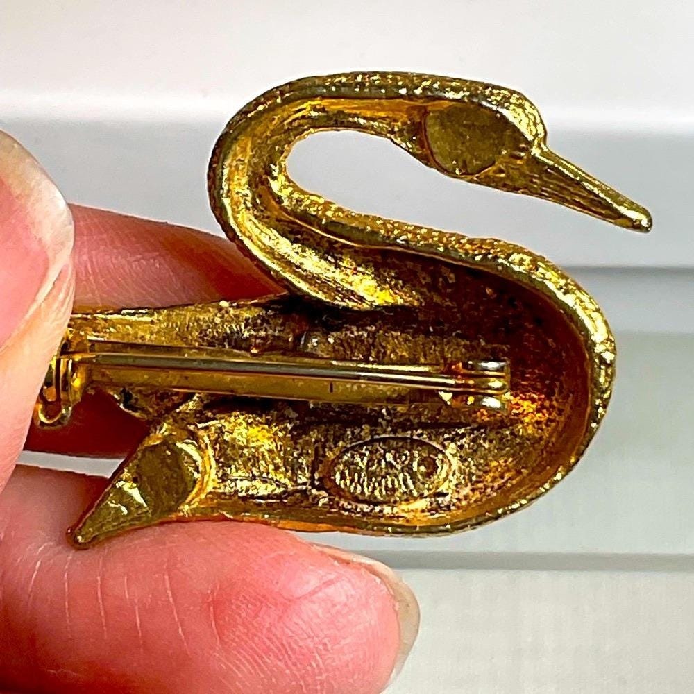Dubarry‎ 5th Avenue 1950's Gold Plated Swan Brooch With Crystal Eye - Picture 5 of 7